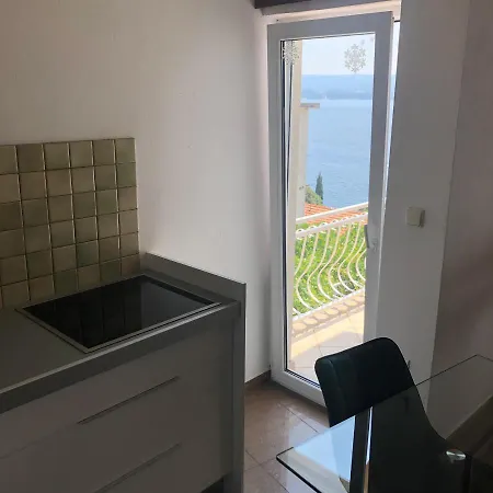 Penthouse Bara Apartmán Omiš