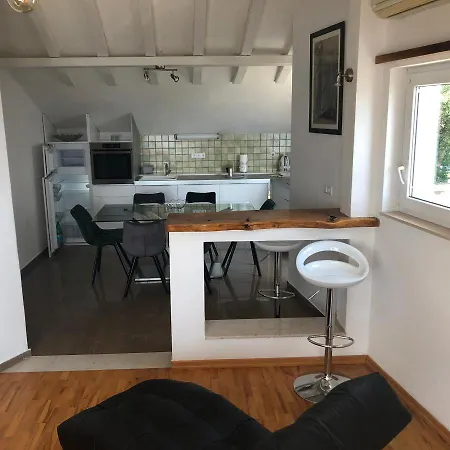 Penthouse Bara Apartmán Omiš