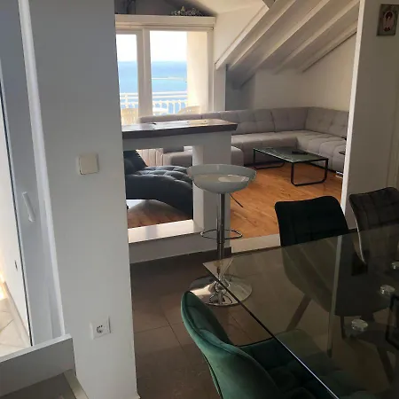 Penthouse Bara Apartmán Omiš